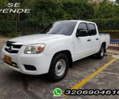 Mazda BT-50 2013, Manual, 2,2 litres - Medellín - 1