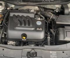 Volkswagen Golf 2002, Manual, 2 litres - Itagüí - 3