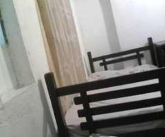 Rento pieza con cama para caballeros que trabajen o estudien - Bogotá